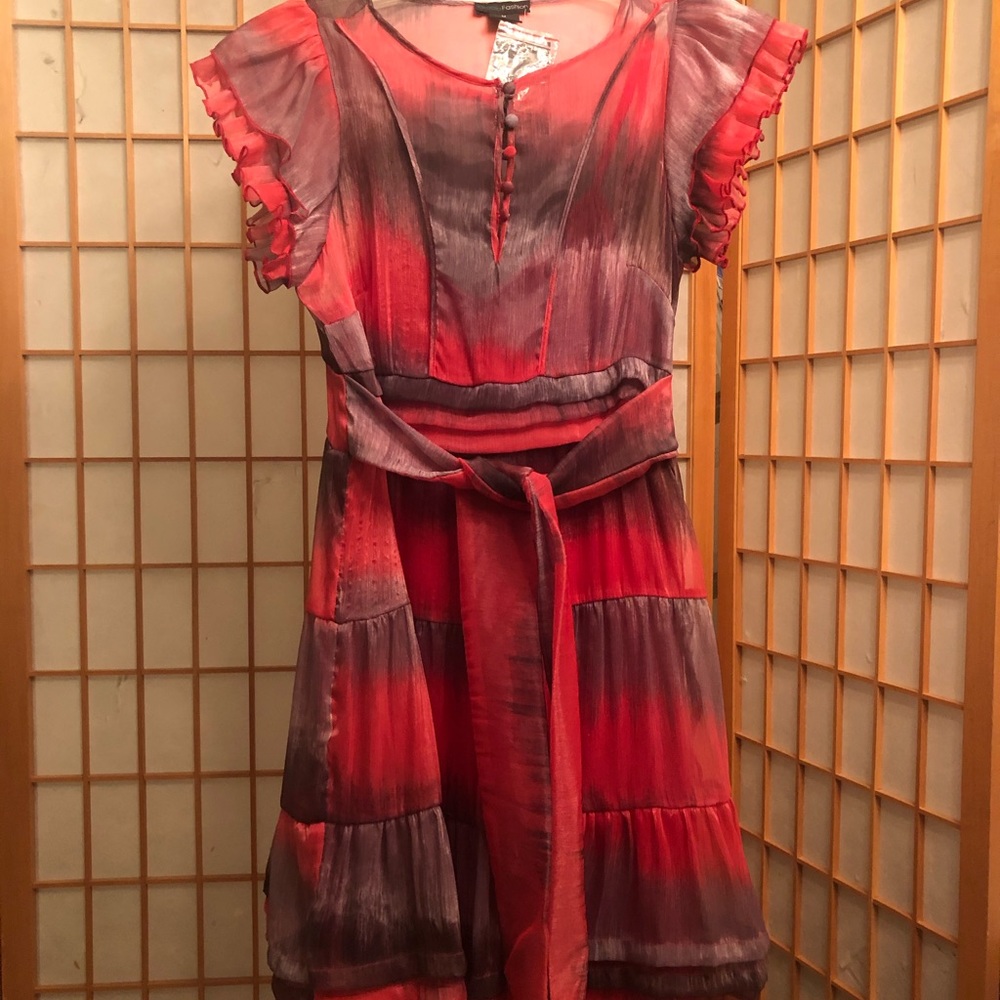 Halfway button down Neckline